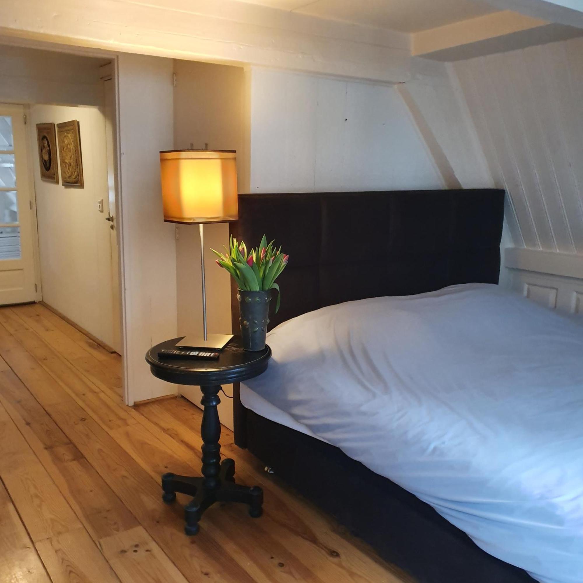 Bed & Bike De Rijp Bed & Breakfast エクステリア 写真